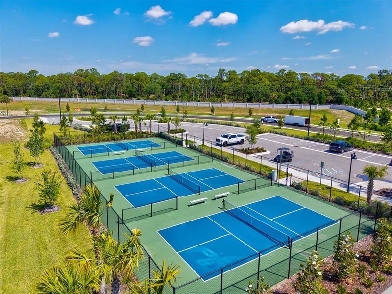 Community amenities in , Nokomis (Image 59).
