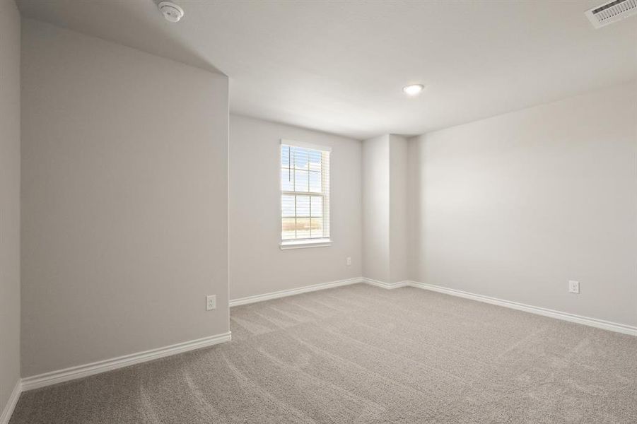 Spacious, unfurnished interior of a new home in Rocky Creek Crossing, Fort Worth (Image 22). Spacious, unfurnished interior of a new home in Rocky Creek Crossing, Fort Worth (Image 22).
