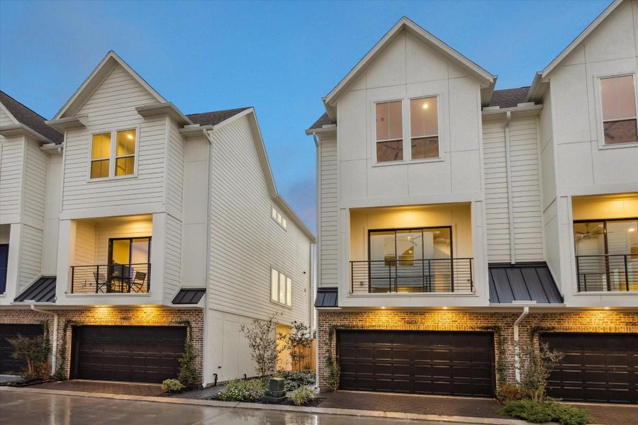 Image 34 of a home in Willowbend Point.