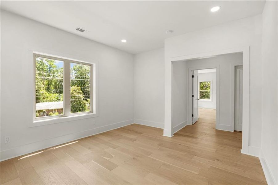 Spacious, unfurnished interior of a new home in , Atlanta (Image 68).