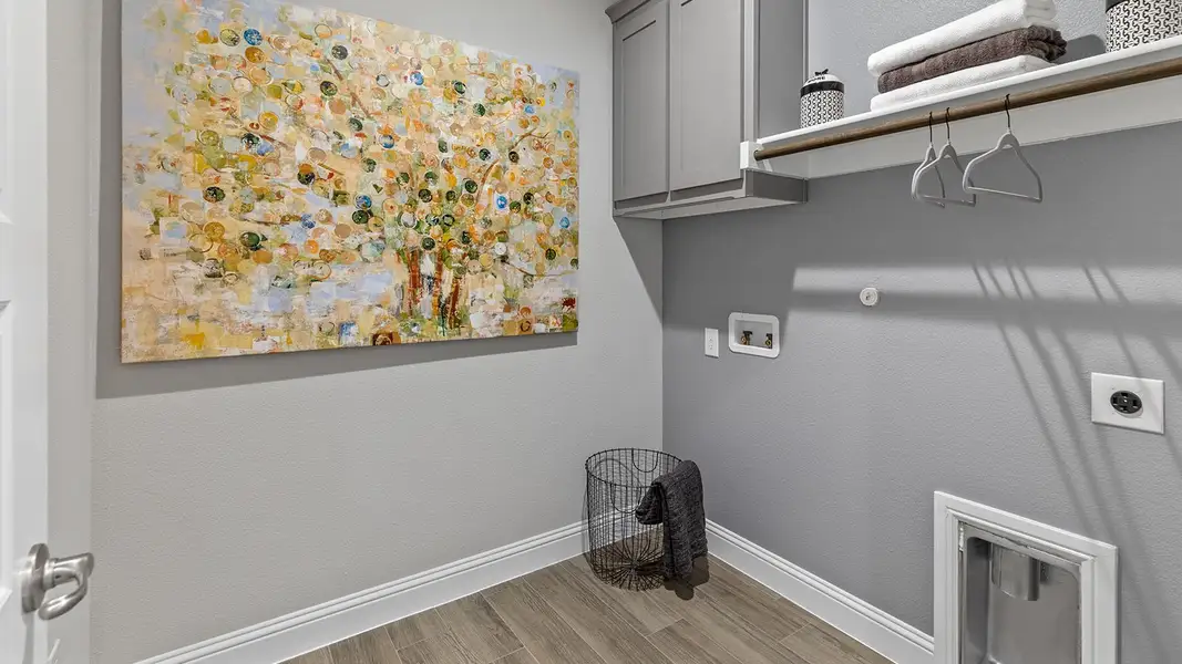 Image 34 of a home in Eagle Creek. Image 34 of a home in Eagle Creek.