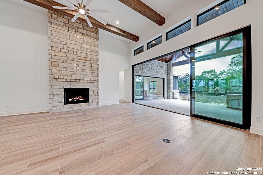 Spacious, unfurnished interior of a new home in , Boerne (Image 19).