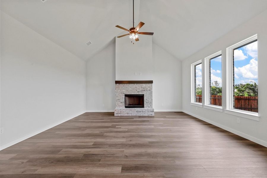 Representative unfurnished interior of a home built from the Garrison II by Cheldan Homes in Arbor Oaks, Boyd (Image 35).