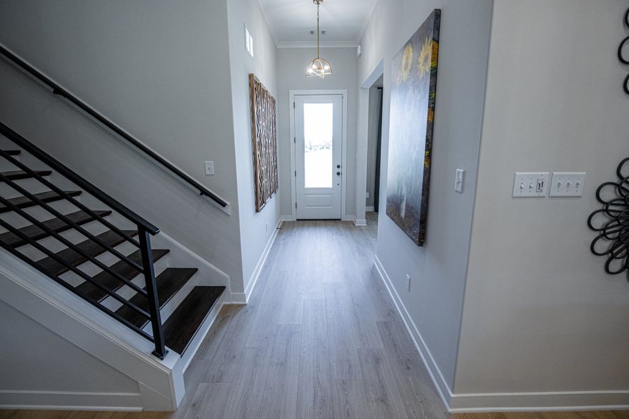 Representative unfurnished interior of a home built from the Willow by Grant & Co in Manor at Hall Creek, Arlington (Image 28).