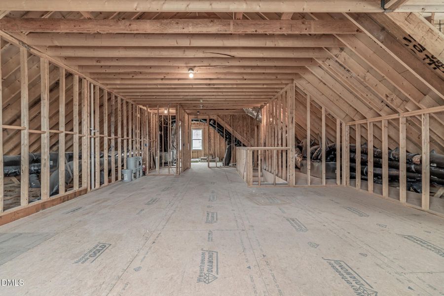 401_STABLE_VALLEY_INTERIOR_70