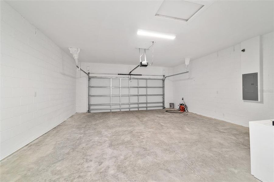 Spacious, unfurnished interior of a new home in , Ocala (Image 38). Spacious, unfurnished interior of a new home in , Ocala (Image 38).