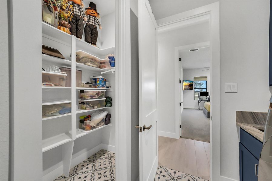 Furnished interior view inside a new home in Lakeview, Waller (Image 13).
