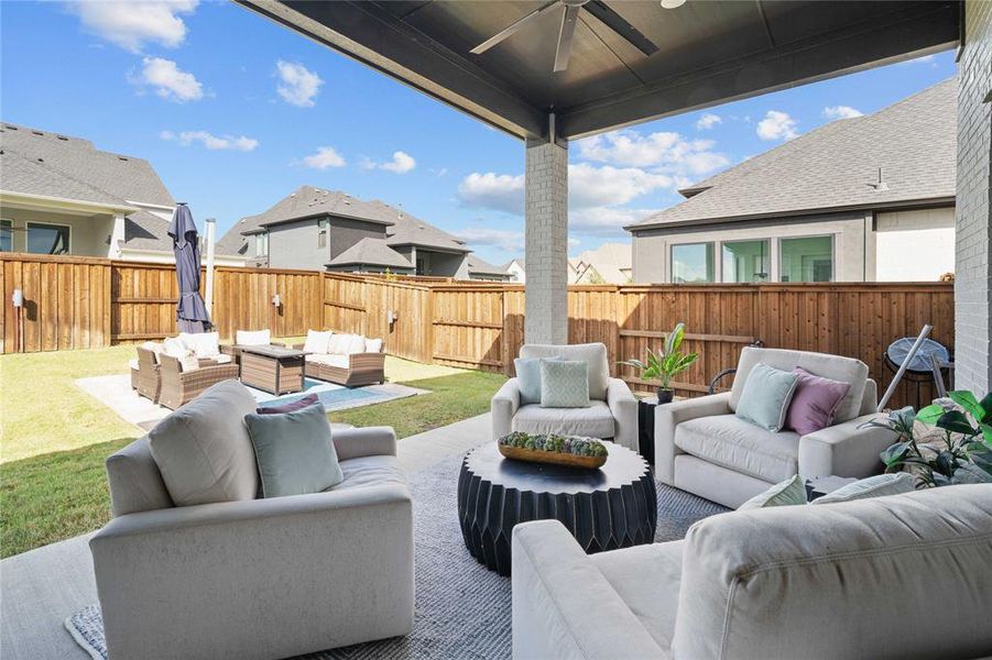 Exterior details and patio area of a home in , Prosper (Image 3).