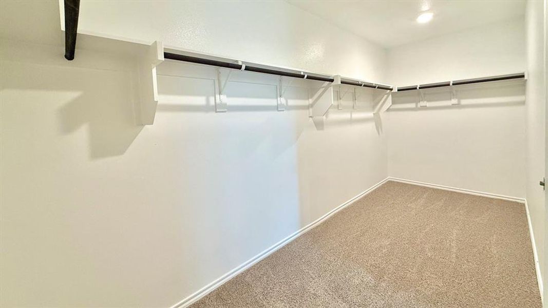 Image 13 of a home in Riverfield. Image 13 of a home in Riverfield.