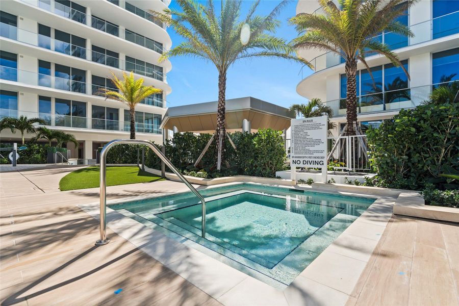 Community amenities in , Fort Lauderdale (Image 40).