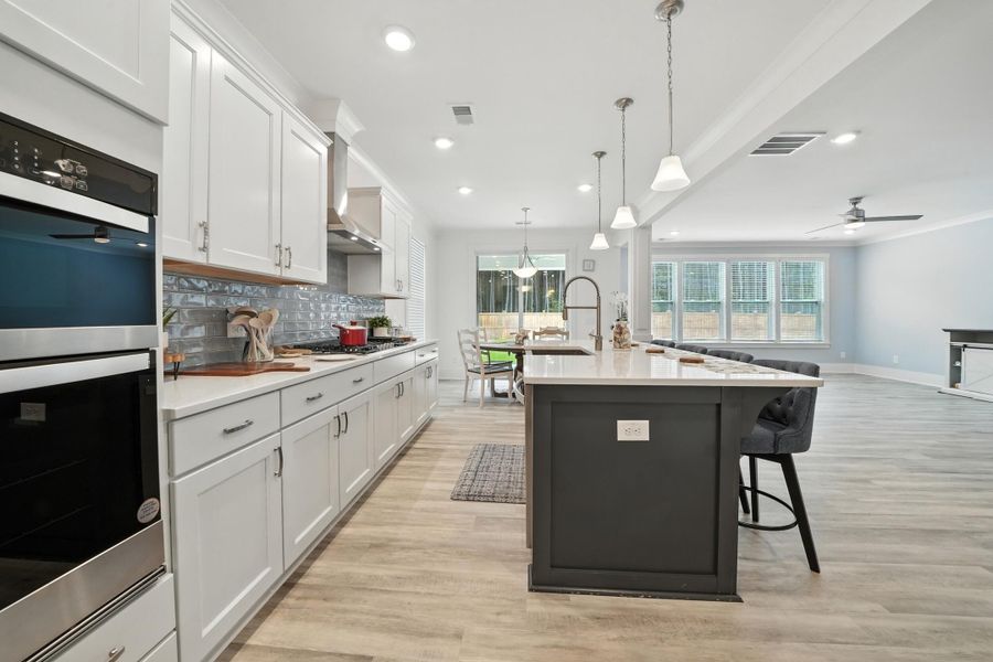 Furnished interior view inside a new home in , Ravenel (Image 9).