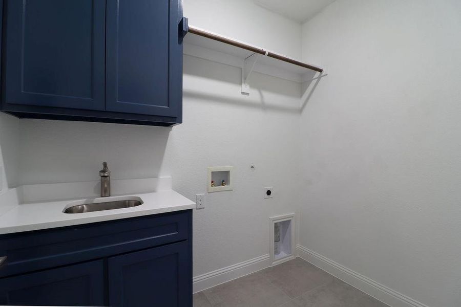 Furnished interior view inside a new home in , Fort Worth (Image 5). Furnished interior view inside a new home in , Fort Worth (Image 5).