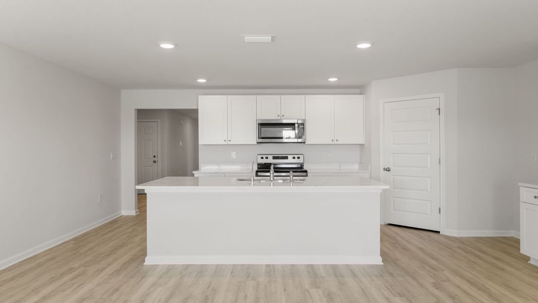 Furnished interior view inside a new home in Sunny Hills, Chipley (Image 7).