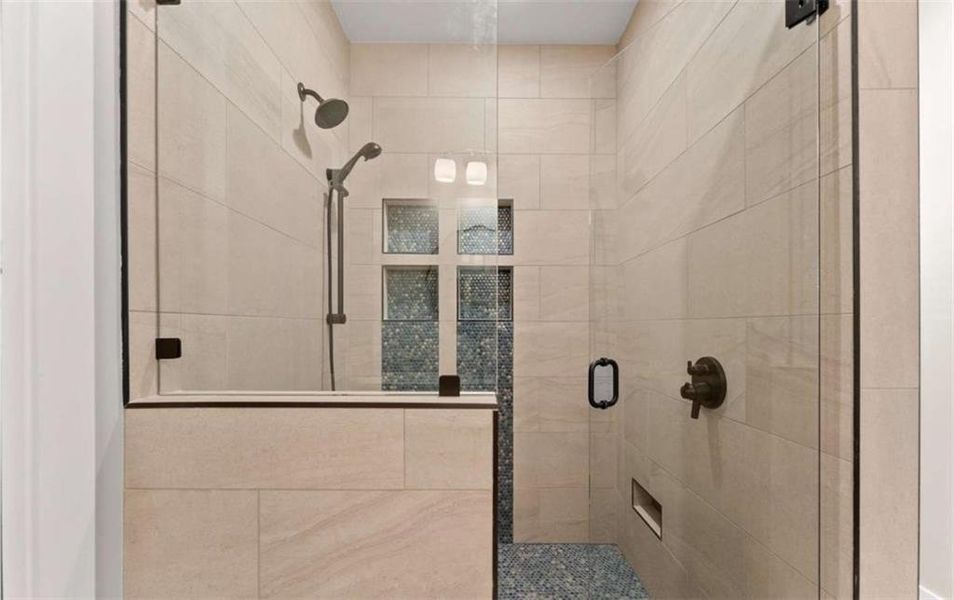 Image 28 of a home in .