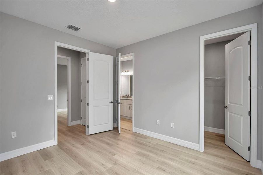 Spacious, unfurnished interior of a new home in , Beverly Hills (Image 36). Spacious, unfurnished interior of a new home in , Beverly Hills (Image 36).