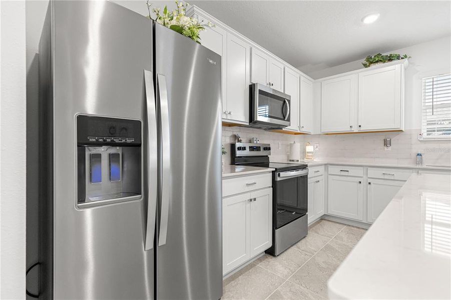 Furnished interior view inside a new home in Pioneer Ranch, Ocala (Image 39).