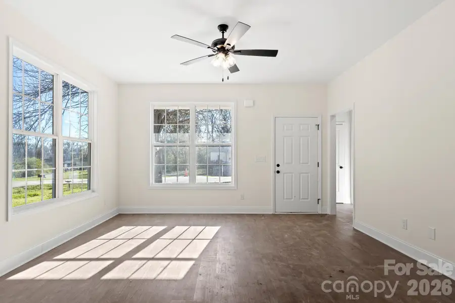 Spacious, unfurnished interior of a new home in , Rock Hill (Image 10).