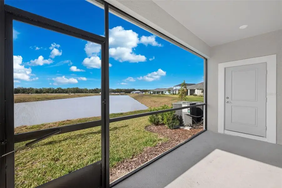Exterior details and patio area of a home in Crosswind Ranch, Parrish (Image 3).