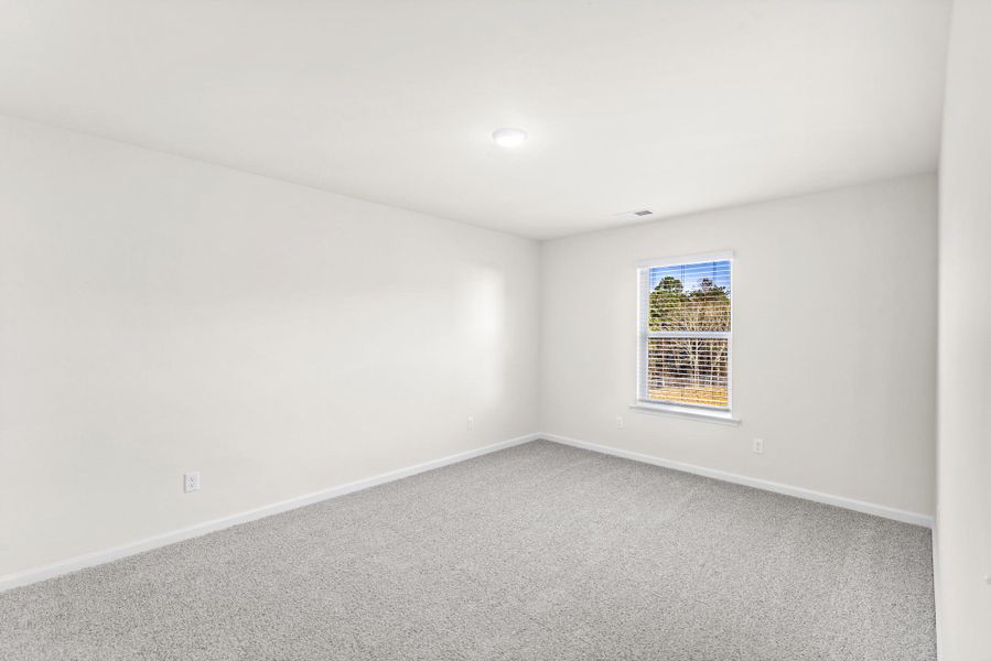 Representative unfurnished interior of a home built from the Saluda by Veranda Homes in Heritage Bay, Sumter (Image 25).
