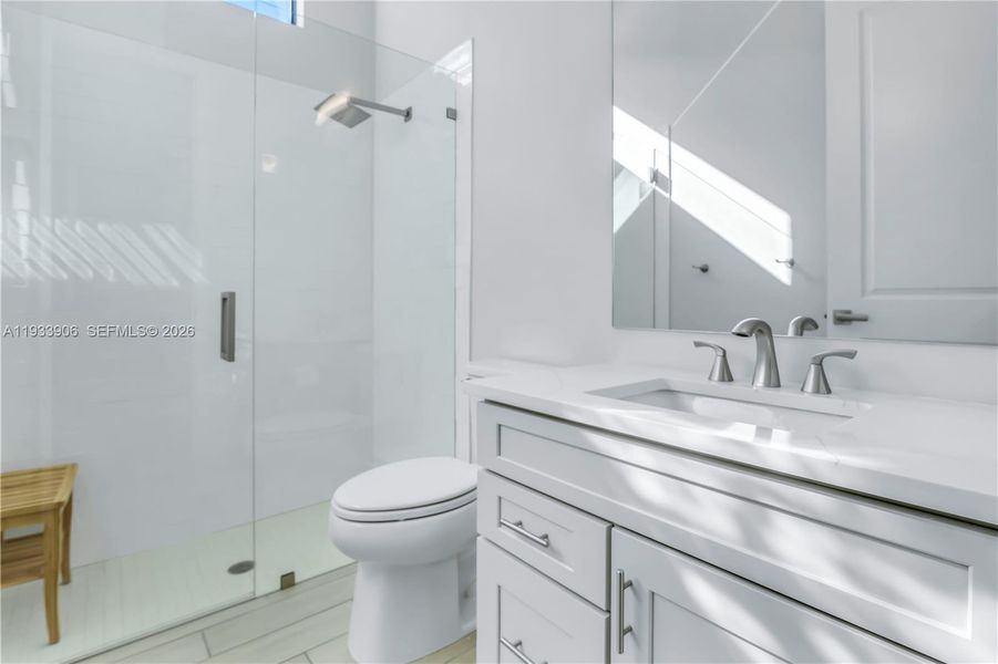 Furnished interior view inside a new home in , Parkland (Image 32).