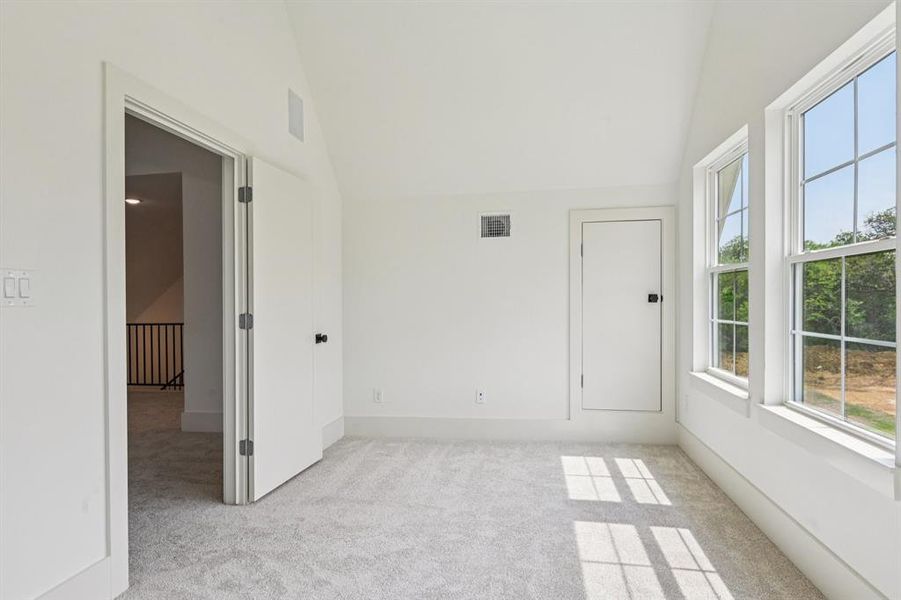 Spacious, unfurnished interior of a new home in , Burleson (Image 36).