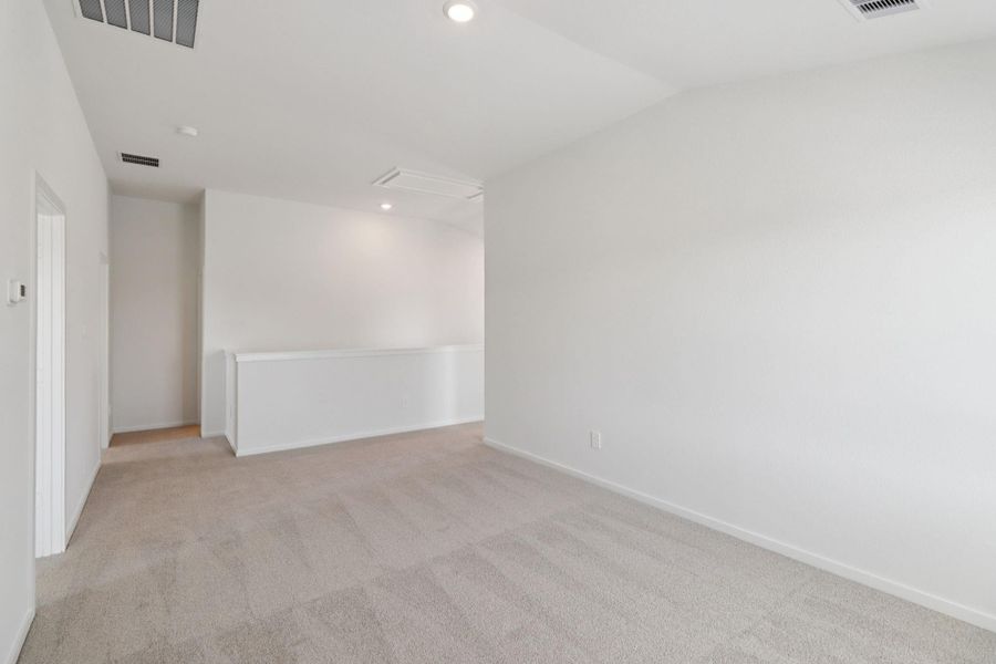 Spacious, unfurnished interior of a new home in Pine Lake Cove - Premier Series, Montgomery (Image 33).