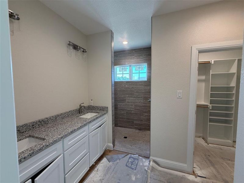 Furnished interior view inside a new home in , Paradise (Image 9).