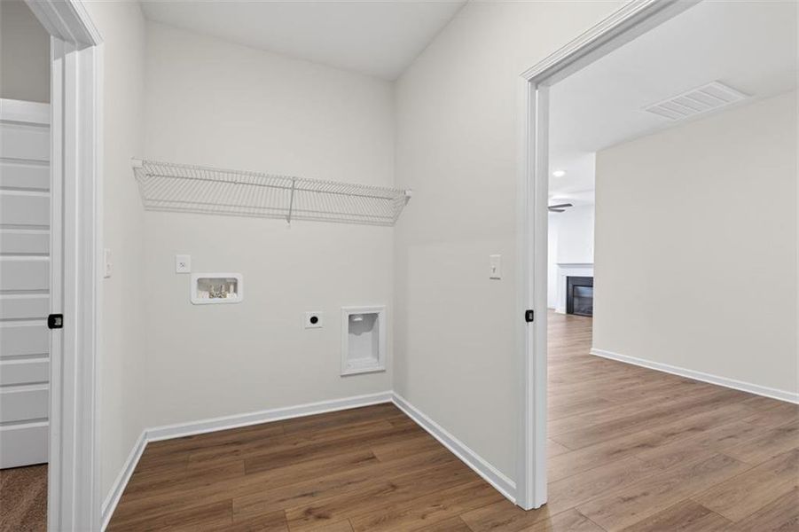 Spacious, unfurnished interior of a new home in Laurel Ridge, Rock Spring (Image 18).