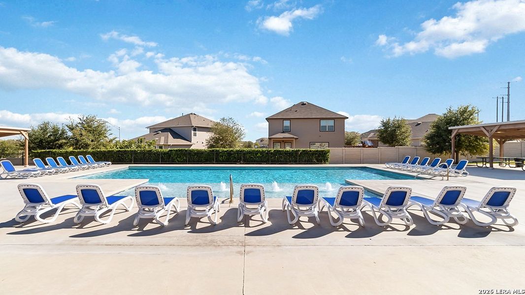 Community amenities in Hunters Ranch, San Antonio (Image 39).