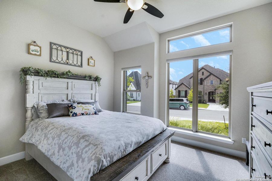 Furnished interior view inside a new home in Balcones Creek 70', Boerne (Image 33).