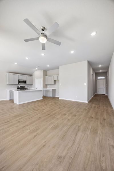 Spacious, unfurnished interior of a new home in Riviera Pines, Huffman (Image 17). Spacious, unfurnished interior of a new home in Riviera Pines, Huffman (Image 17).