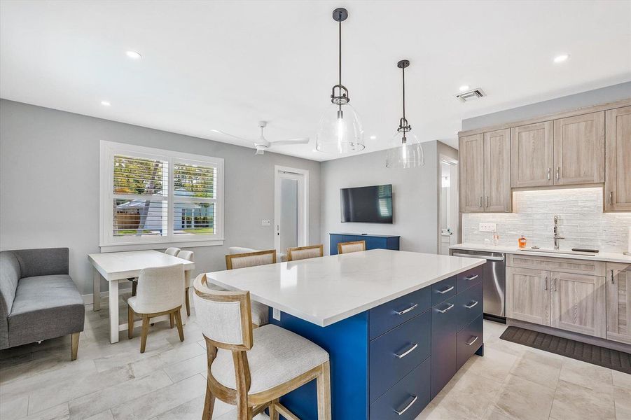 09-425 Hugh Street-9 09-425 Hugh Street-9