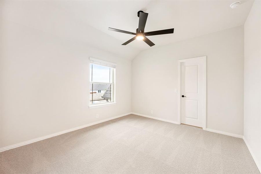 Spacious, unfurnished interior of a new home in Meraki, Forney (Image 34).
