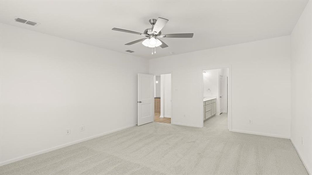 13. 1632 Edgeway - Primary (2)