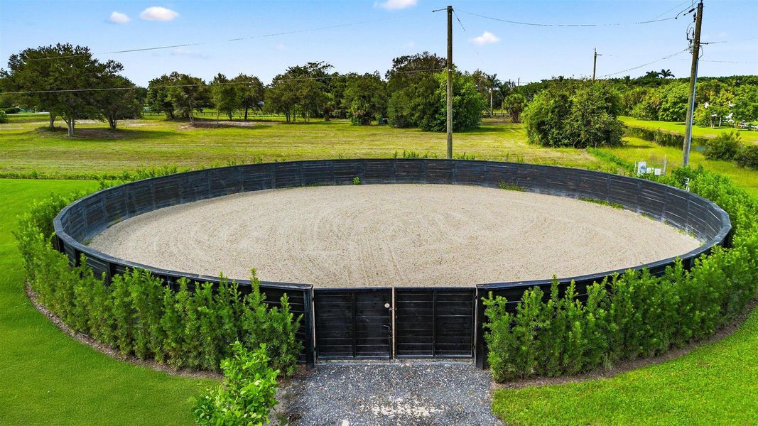 Image 44 of a home in .