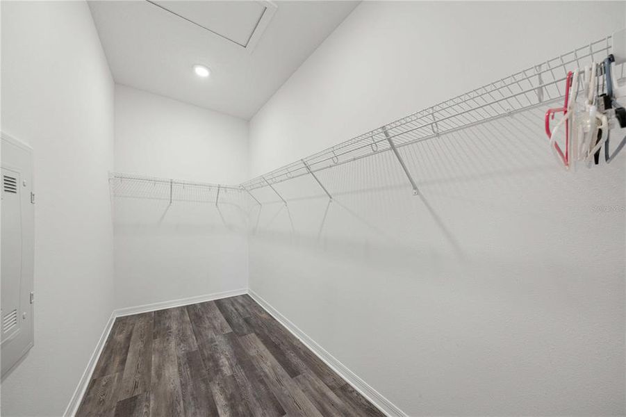 Spacious, unfurnished interior of a new home in , Ocala (Image 21).