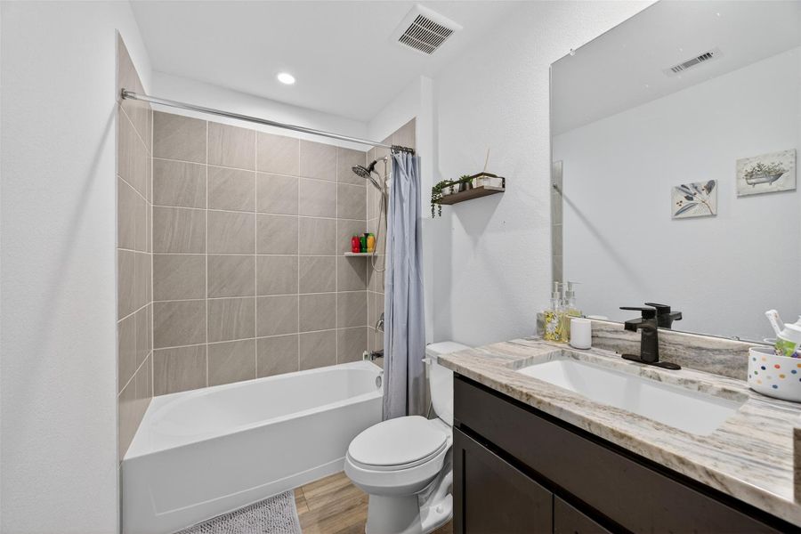 Furnished interior view inside a new home in , Houston (Image 10).