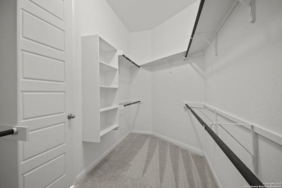 Spacious, unfurnished interior of a new home in Homestead, Schertz (Image 23).