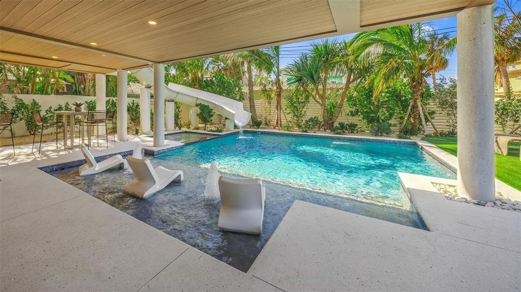 Community amenities in , Sarasota (Image 19). Community amenities in , Sarasota (Image 19).