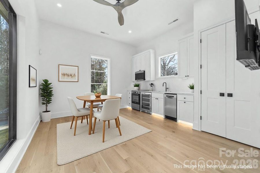 Furnished interior view inside a new home in , Davidson (Image 34).