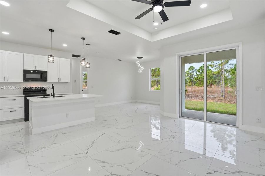 Spacious, unfurnished interior of a new home in , Lehigh Acres (Image 22).