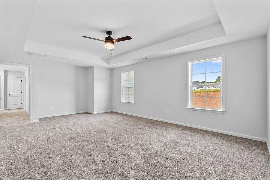 Spacious, unfurnished interior of a new home in Brooke Hill, Lewisville (Image 37).