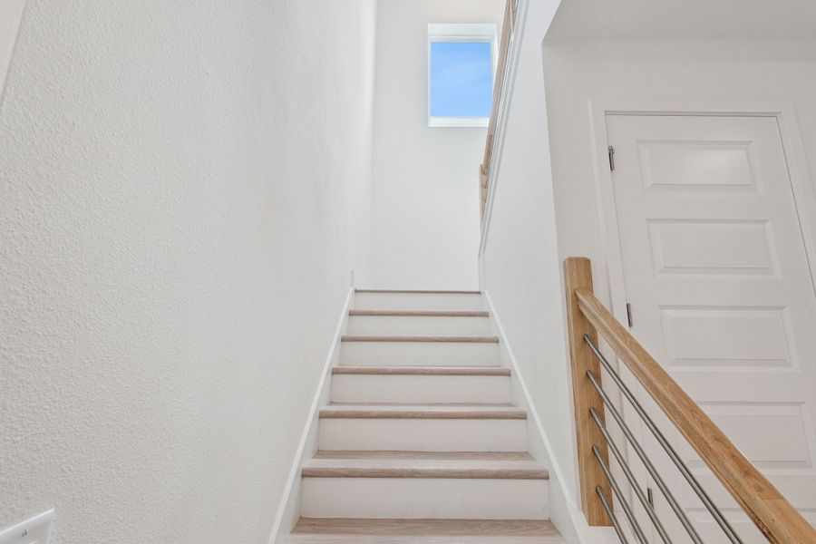 Spacious, unfurnished interior of a new home in Northlake at Ovation, Winter Garden (Image 26).