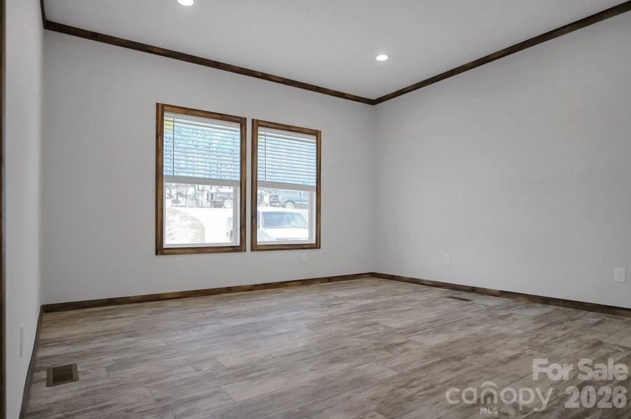 Spacious, unfurnished interior of a new home in , Shelby (Image 39).