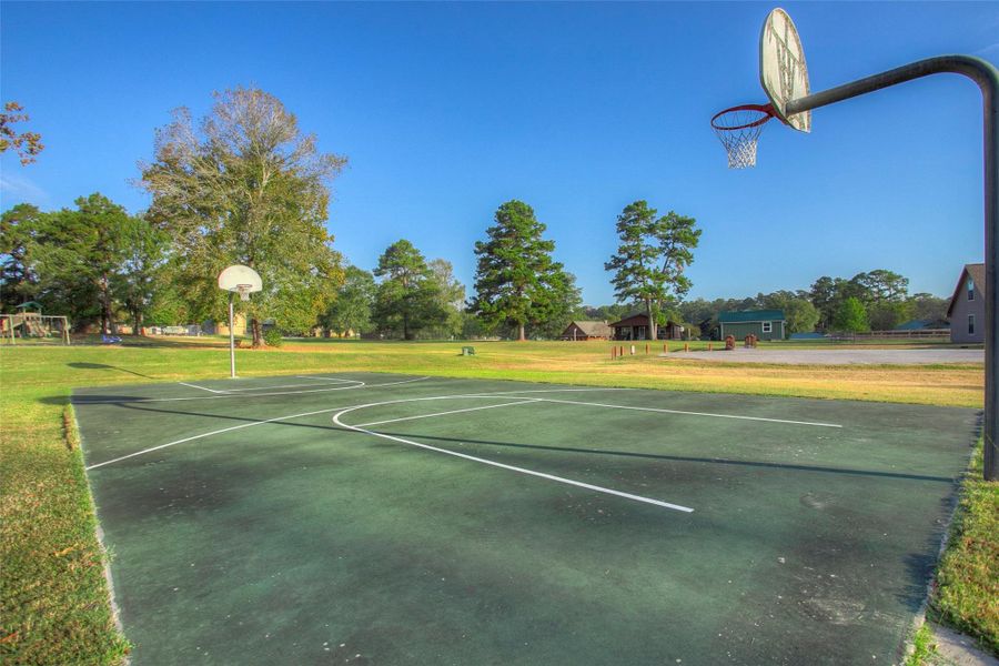 Image 16 of a home in . Image 16 of a home in .