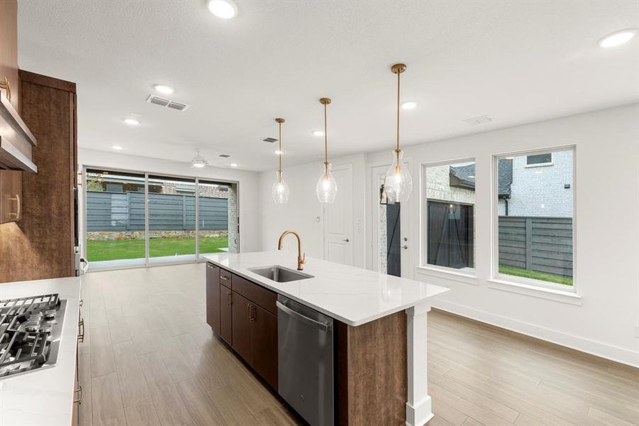 09. 1141 Amaryllis - Kitchen (3)