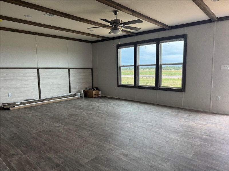 Spacious, unfurnished interior of a new home in , Bellville (Image 10).