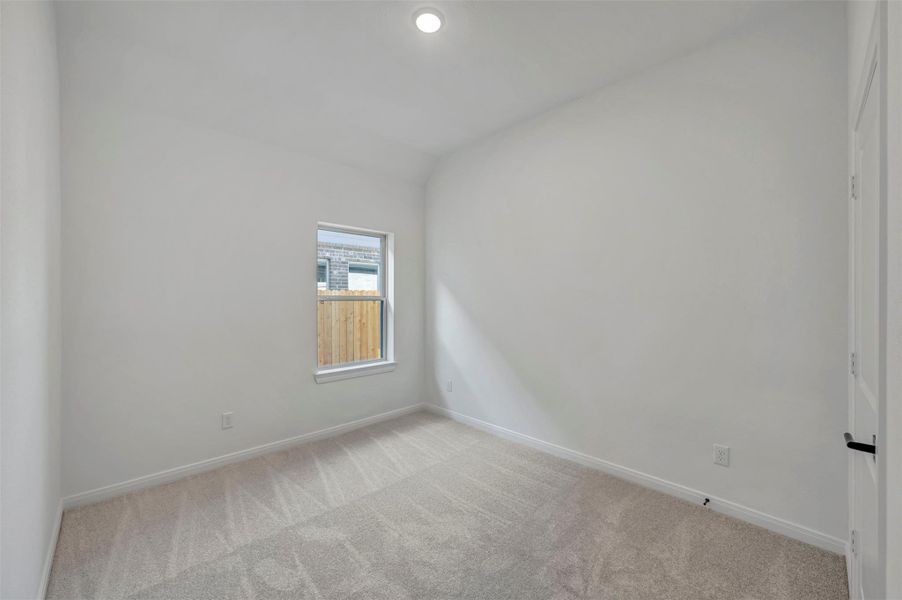 Spacious, unfurnished interior of a new home in Beacon Point at Lago Mar 50’ Homesites, Texas City (Image 21).