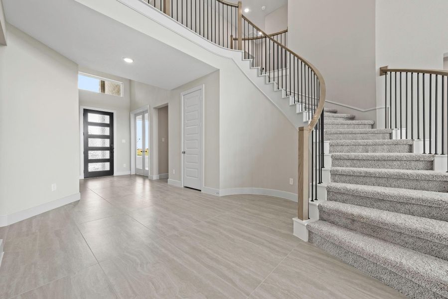 Spacious, unfurnished interior of a new home in Jubilee, Hockley (Image 29).