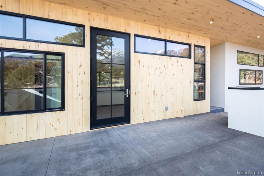 Image 36 of a home in .